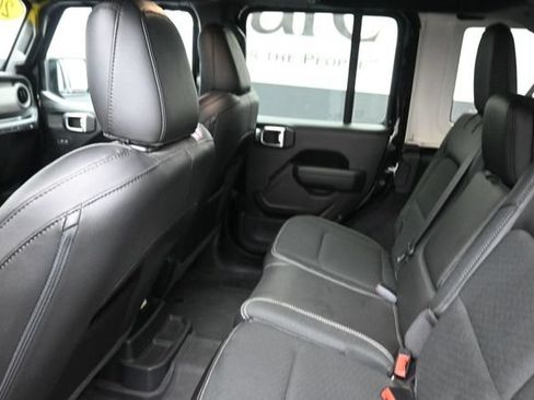 Used 2023 Jeep Wrangler Unlimited Sport AWD/4WD image 27