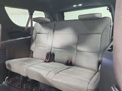 Used 2021 GMC Yukon XL SLT w/ SLT Premium Package RWD image 36