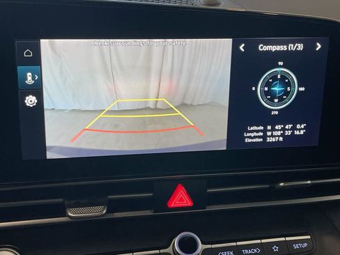 Used 2023 Hyundai Elantra SEL w/ Convenience Package image 17