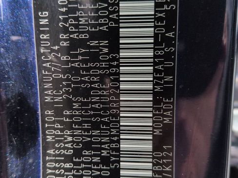 Certified 2024 Toyota Corolla LE image 29