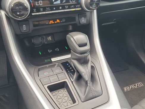 Certified 2024 Toyota RAV4 XLE w/ Convenience Package FWD image 20