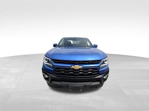 Certified 2022 Chevrolet Colorado LT w/ Luxury Package AWD/4WD image 2