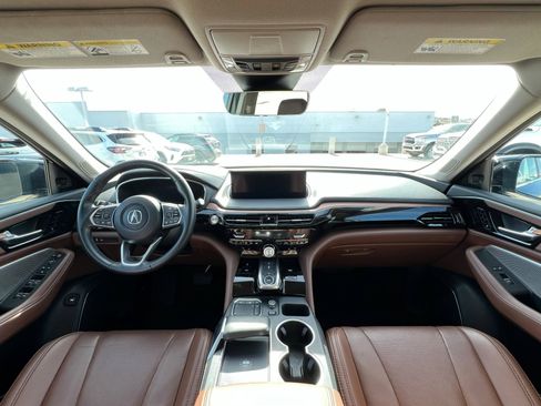 Used 2023 Acura MDX FWD w/ Technology Package image 9
