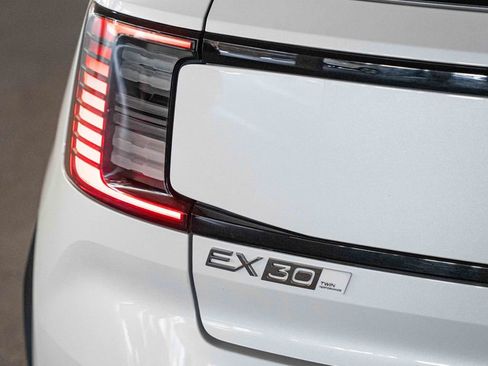 Certified 2025 Volvo EX30 Ultra w/ Climate Package AWD/4WD image 5