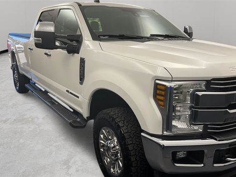 Used 2019 Ford F350 Lariat w/ Lariat Ultimate Package AWD/4WD image 26