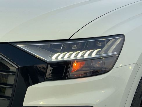 Used 2022 Audi Q8 Prestige w/ Prestige Package image 11