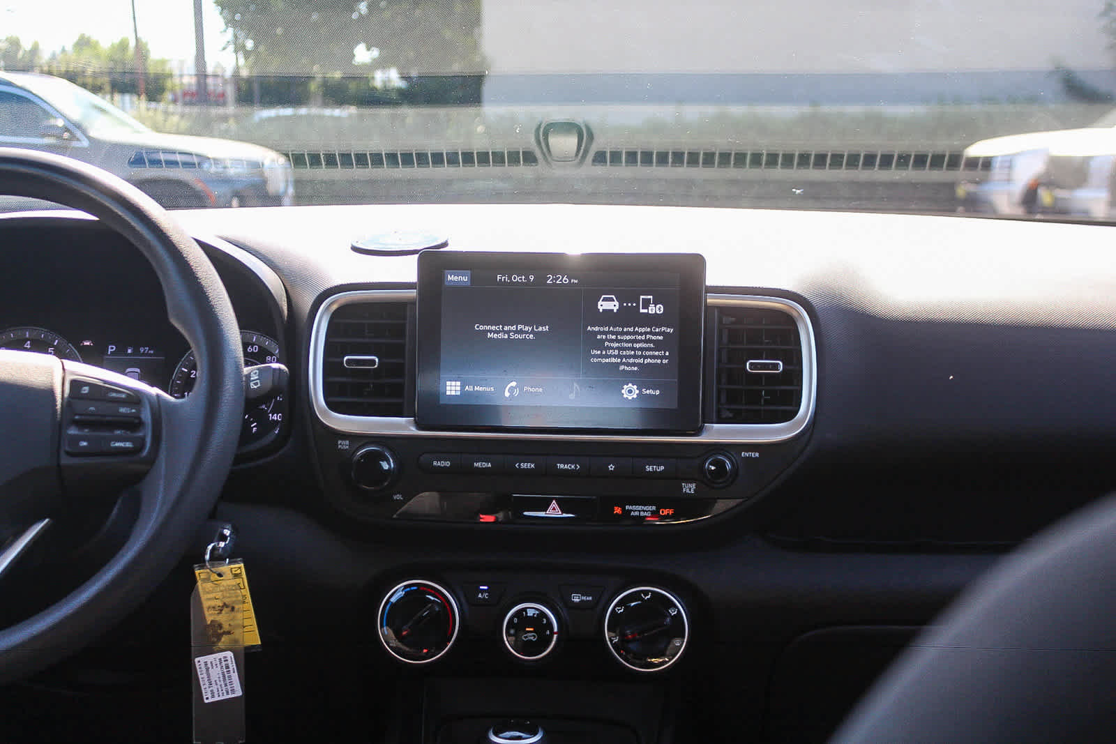 Used 2020 Hyundai Venue SE FWD image 17