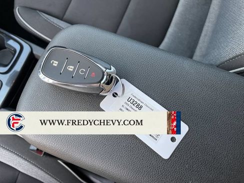 Used 2025 Chevrolet TrailBlazer LT AWD/4WD image 25