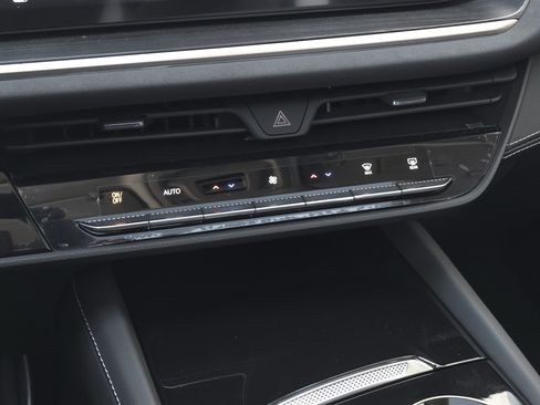 New 2025 Buick Envision Sport Touring image 17