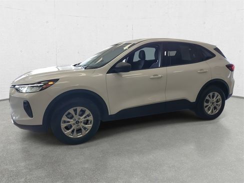 Used 2025 Ford Escape Active image 4