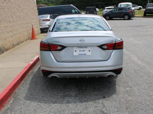 Used 2022 Nissan Sentra SV w/ Trunk Package FWD image 5