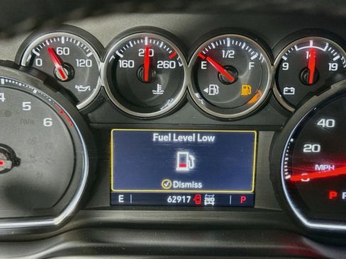 Used 2021 Chevrolet Silverado 1500 RST AWD/4WD image 16