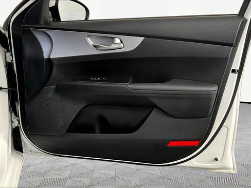 Certified 2024 Kia Forte LXS FWD image 26