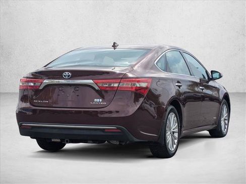 Used 2018 Toyota Avalon Limited w/ Carpet Mat Package FWD image 5