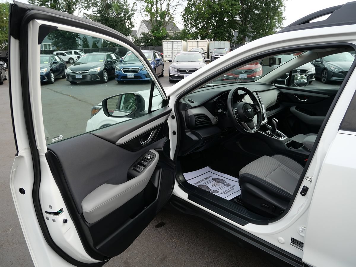 Used 2020 Subaru Outback Premium AWD/4WD image 16