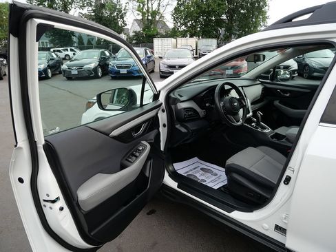 Used 2020 Subaru Outback Premium AWD/4WD image 16