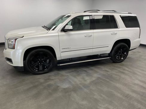 Used 2017 GMC Yukon Denali w/ Open Road Package image 4