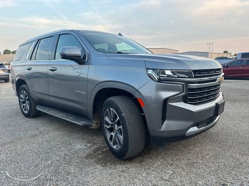 Used 2021 Chevrolet Tahoe LT w/ LT Signature Package image 3