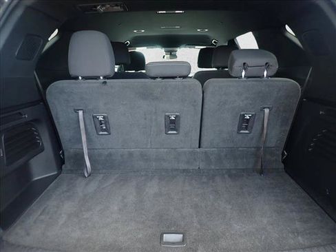 Used 2025 Chevrolet Traverse LT AWD/4WD image 8