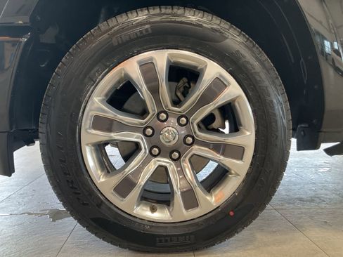 Used 2022 RAM 1500 Limited image 9