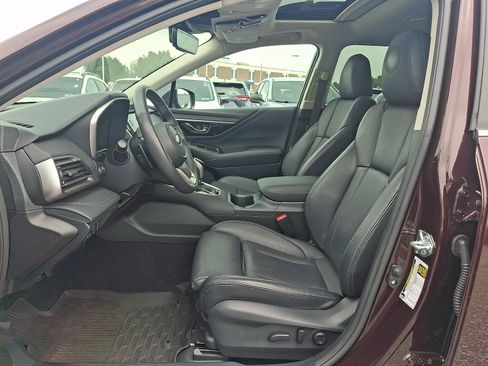 Certified 2025 Subaru Outback Limited AWD/4WD image 13