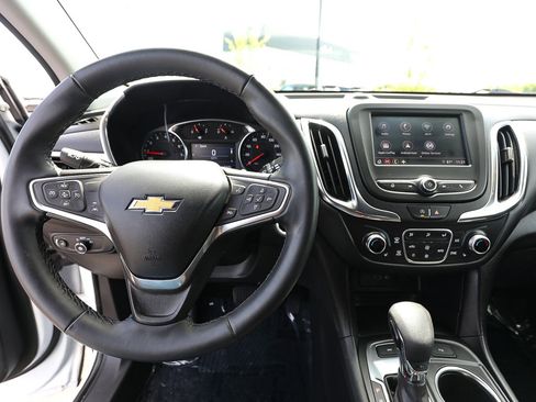 Used 2024 Chevrolet Equinox LT AWD/4WD image 13