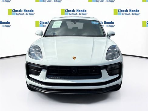 Used 2023 Porsche Macan S AWD/4WD image 2