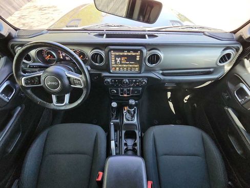Used 2018 Jeep Wrangler Unlimited Sahara AWD/4WD image 14