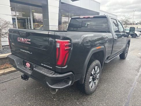 New 2026 GMC Sierra 2500 Denali w/ Denali Reserve Package image 10