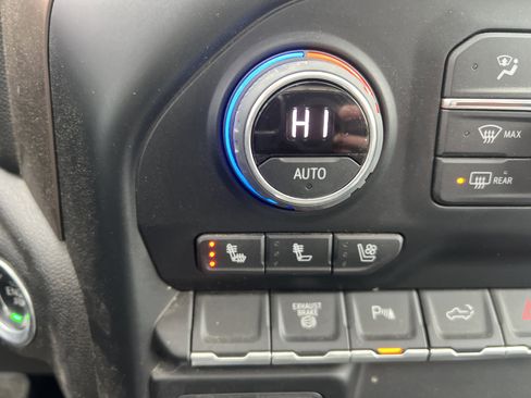 Certified 2022 Chevrolet Silverado 3500 High Country w/ Z71 Off-Road Package image 24