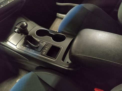 Used 2017 Kia Sorento LX image 26