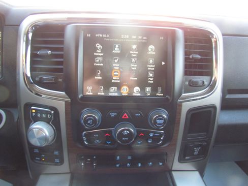 Used 2016 RAM 1500 Laramie w/ Convenience Group image 11