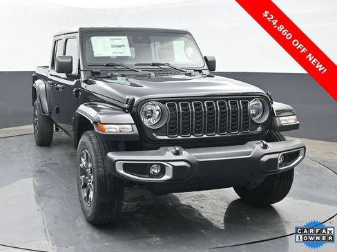 Used 2025 Jeep Gladiator Sport w/ Premium Package AWD/4WD image 9