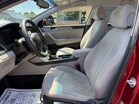 Used 2016 Hyundai Sonata SE FWD image 14