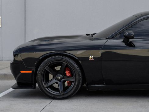 Used 2022 Dodge Challenger R/T Scat Pack w/ Plus Package RWD image 11