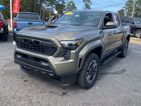 New 2026 Toyota Tacoma TRD Sport image 2