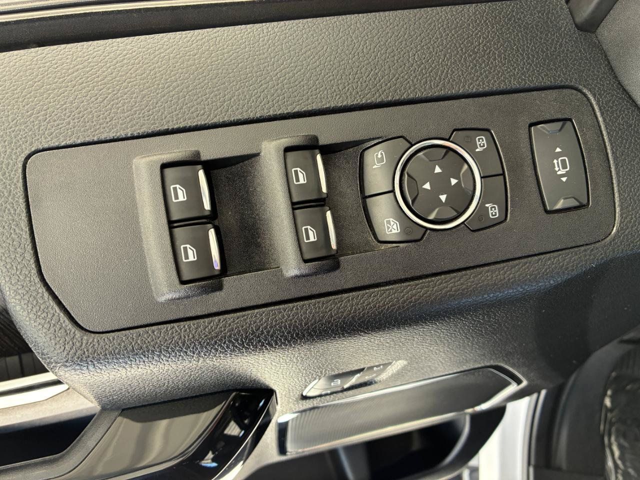 Used 2021 Ford F250 Lariat w/ Lariat Ultimate Package AWD/4WD image 11
