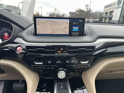Certified 2023 Acura MDX SH-AWD w/ Technology Package image 32