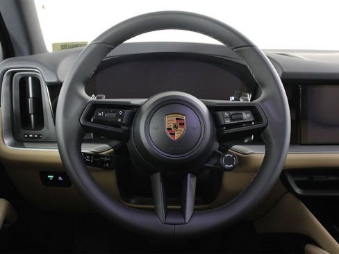 New 2026 Porsche Cayenne image 12
