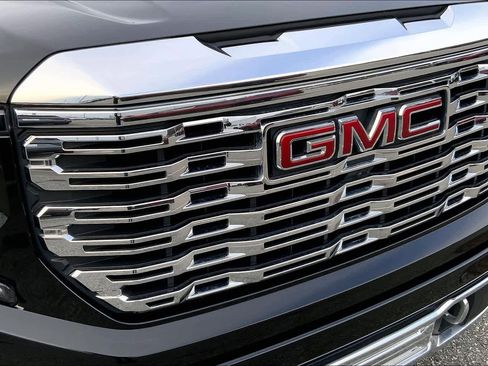 Used 2024 GMC Sierra 1500 Denali w/ Denali Reserve Package image 30