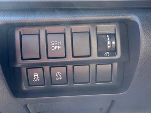 Used 2023 Subaru Forester AWD/4WD image 8