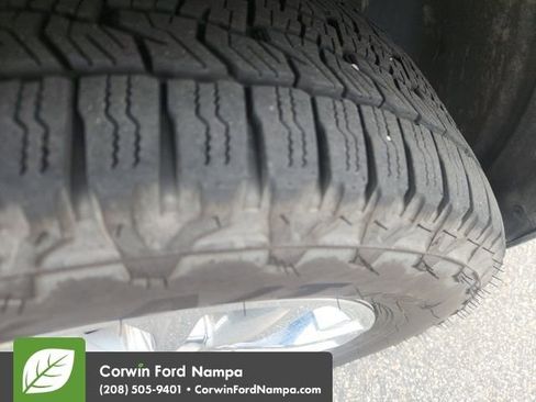 Used 2019 Jeep Cherokee Latitude w/ Cold Weather Group image 4