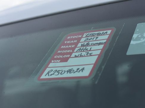 Used 2019 Volkswagen Atlas SE w/ Towing Package image 35