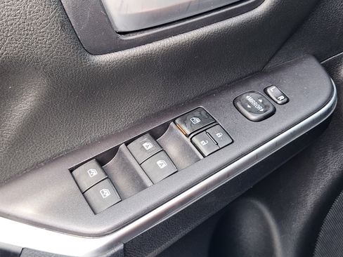 Used 2015 Toyota Camry SE image 33