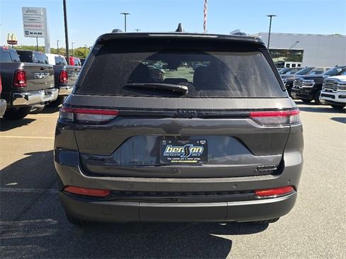 New 2025 Jeep Grand Cherokee Limited image 14