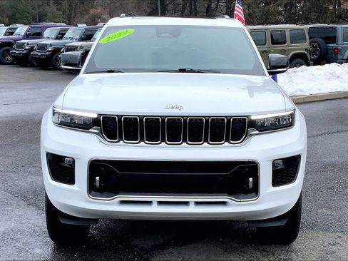 Certified 2024 Jeep Grand Cherokee L Overland w/ Luxury Tech Group IV image 3