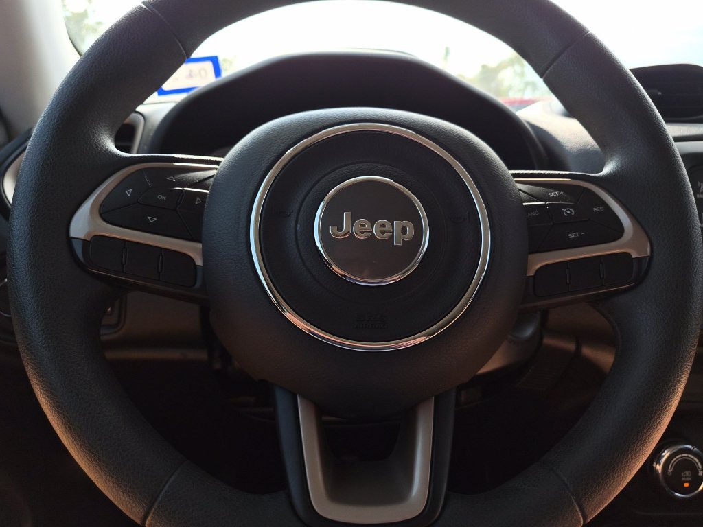 Used 2016 Jeep Renegade Sport w/ Power & Air Group FWD image 24
