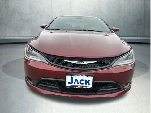Used 2016 Chrysler 200 S image 9