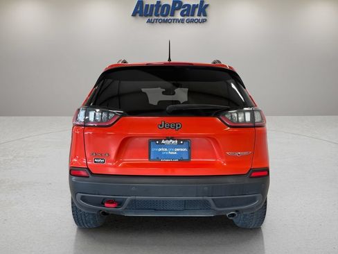 Used 2021 Jeep Cherokee Trailhawk w/ Technology Group AWD/4WD image 6