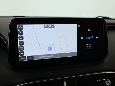 Used 2023 Hyundai Santa Fe SEL FWD image 7